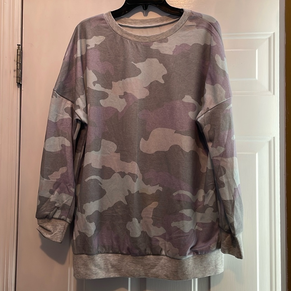 New w/o Tags! Ladies Boutique Camo cotton top size L